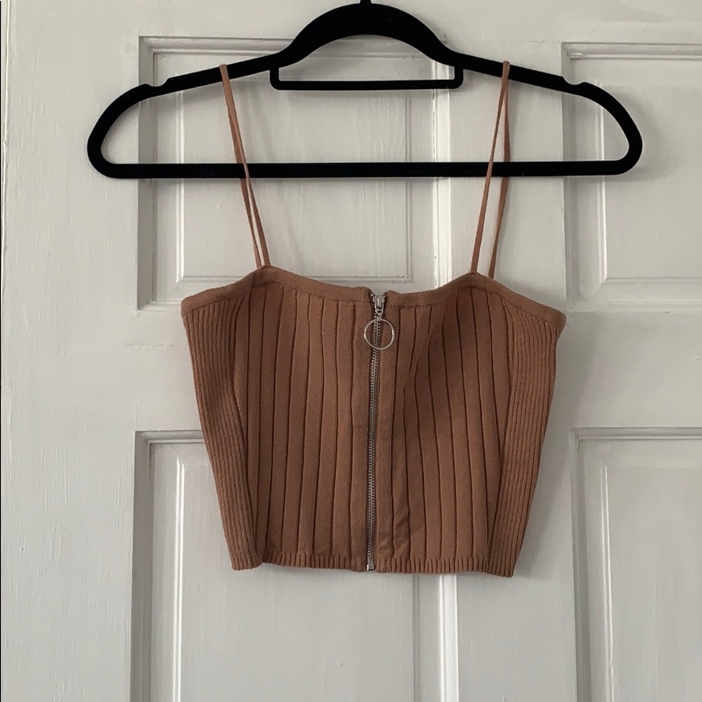 Kendall & Kylie - Brown Crop Too